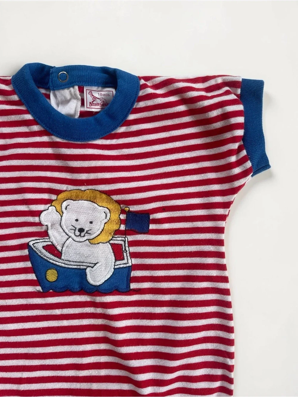 VINTAGE BUSTER BROWN VGUC Embroidered Lion in Boat Colorblock Bubble Romper